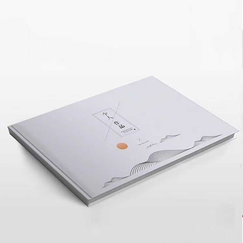 Kundenspezifisches Design von farbigen englischen Büchern im A5-Format für den Druck von Hardcover-Büchern